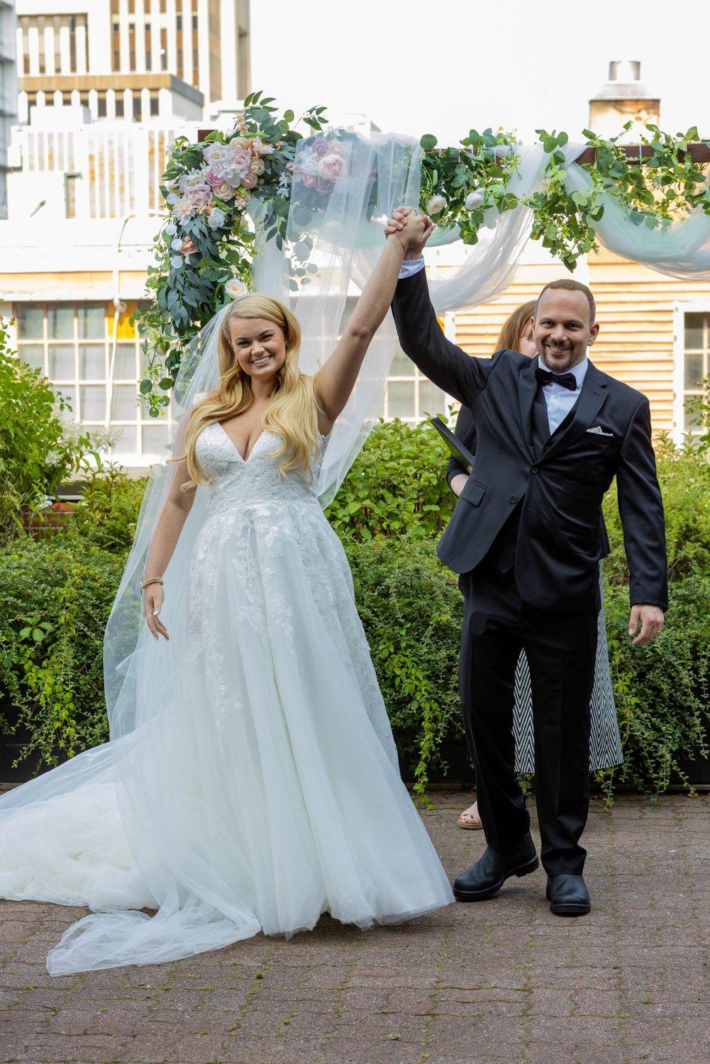 carousel-hero-element image-1