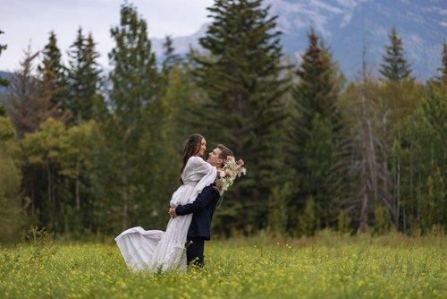 mobile - carousel-hero-element image-0